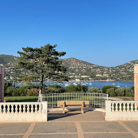 Red Apple Esterel - Sea View - Without Stairs - Wifi - Parking Appartement